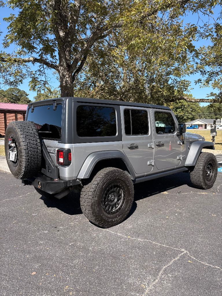 2018 Jeep Wrangler - $18,900