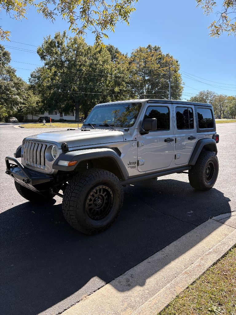 2018 Jeep Wrangler - $18,900