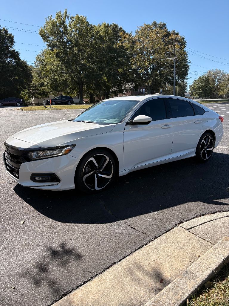 2019 Honda Accord - $14,900