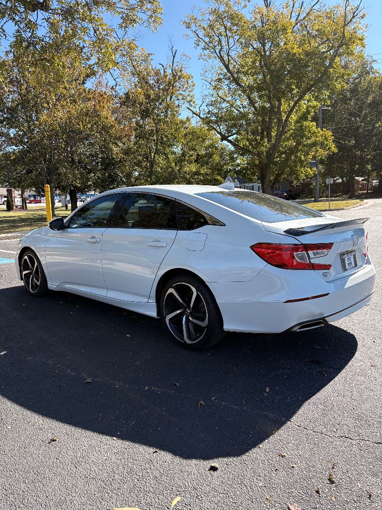 2019 Honda Accord - $14,900