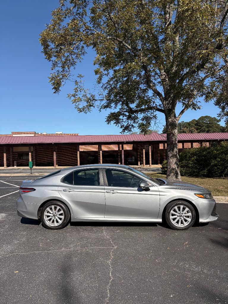 2018 Toyota Camry - $8,700