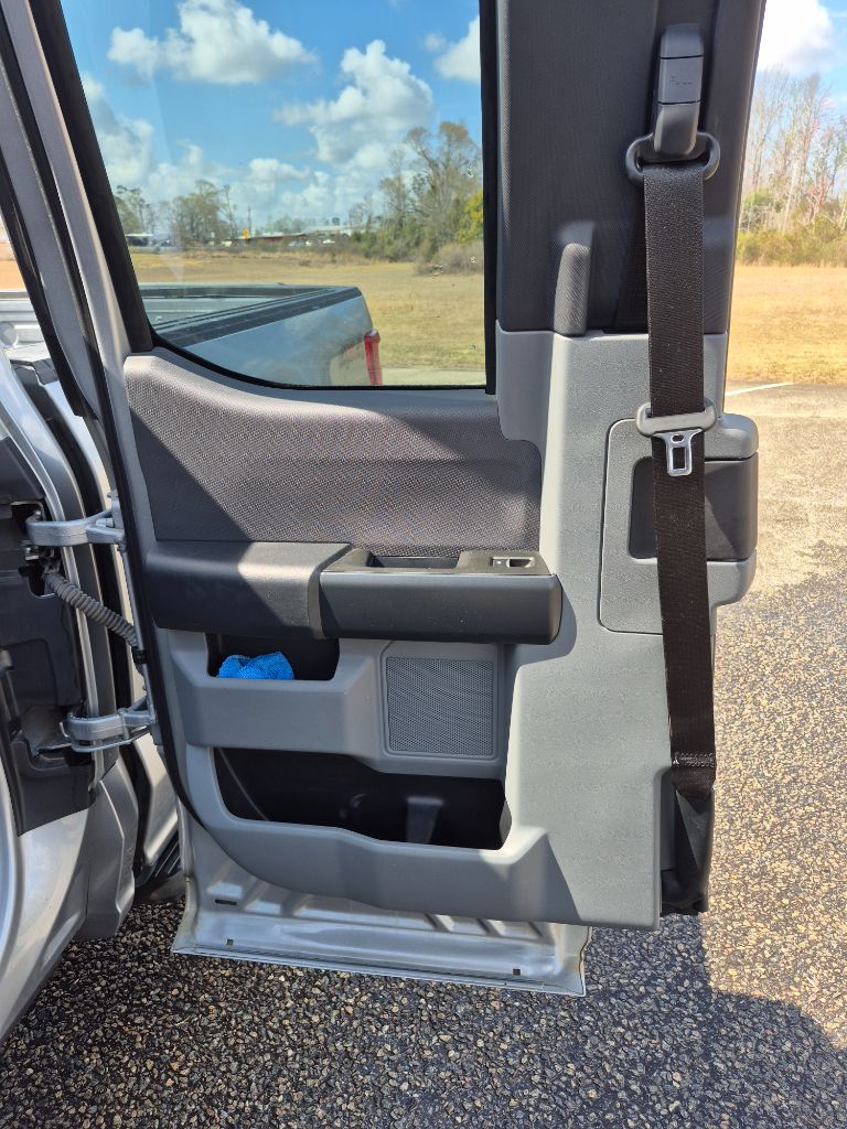 2023 Ford F-150 - $29,500