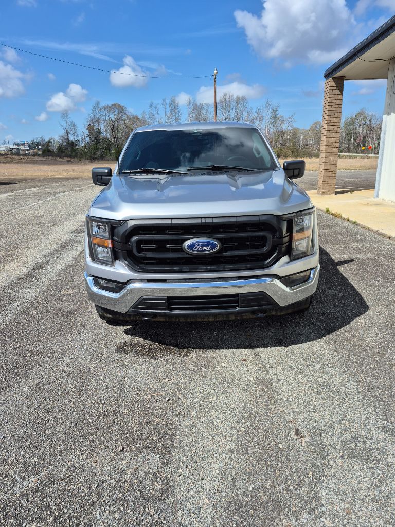 2023 Ford F-150 - $29,500