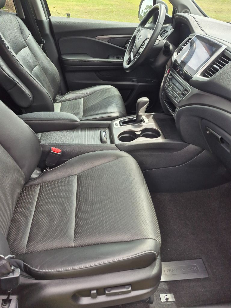 2017 Honda Ridgeline - $13,999