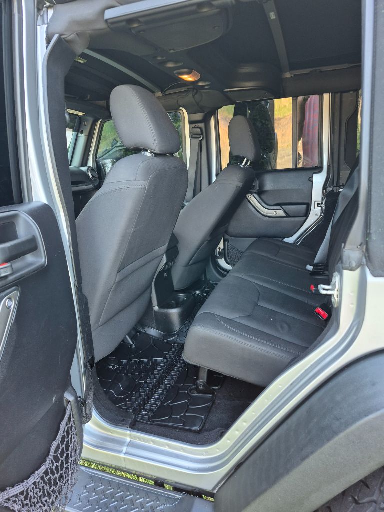 2016 Jeep Wrangler - $14,999