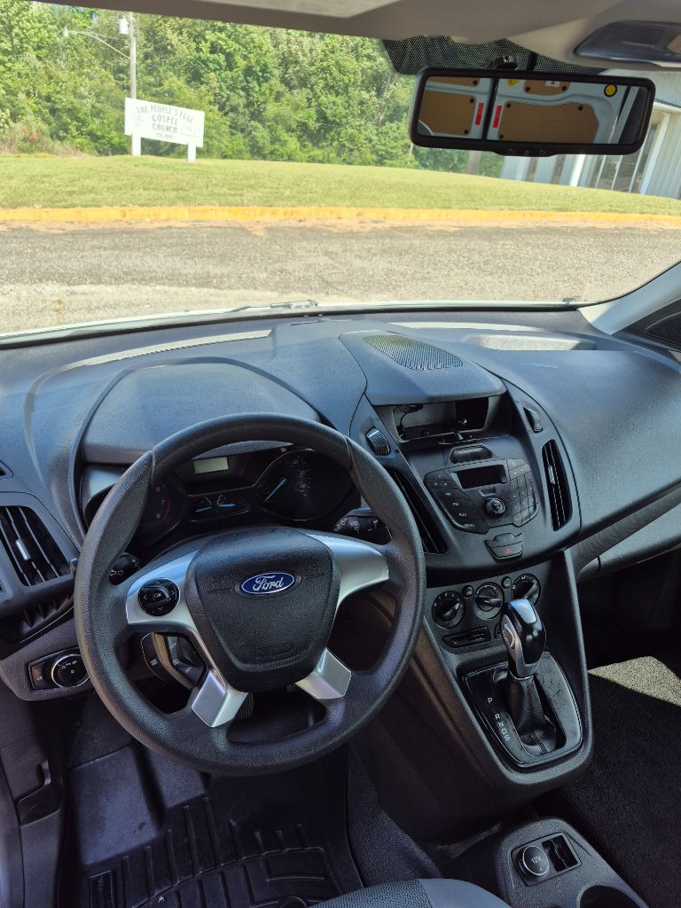 2017 Ford Transit Connect - $10,999