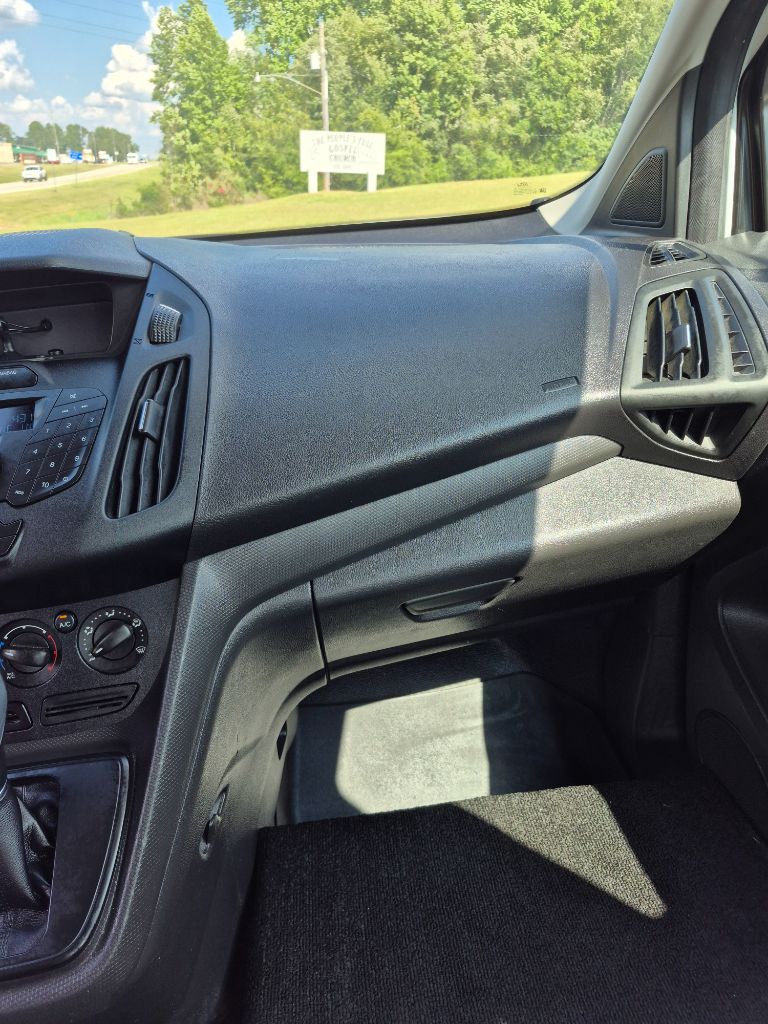 2017 Ford Transit Connect - $10,999