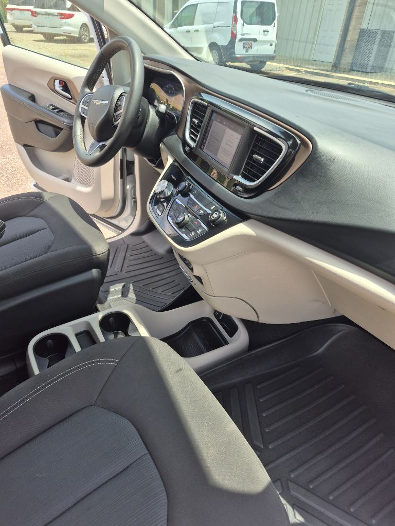 2023 Chrysler Voyager - $18,999