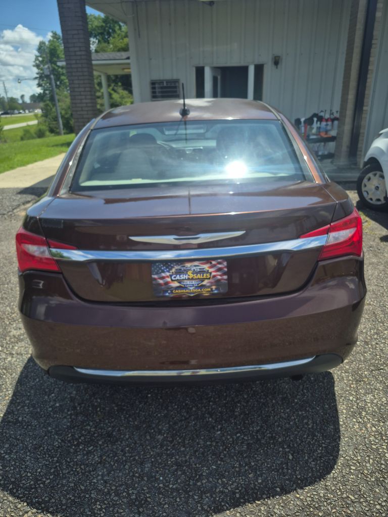 2013 Chrysler 200 - $4,950