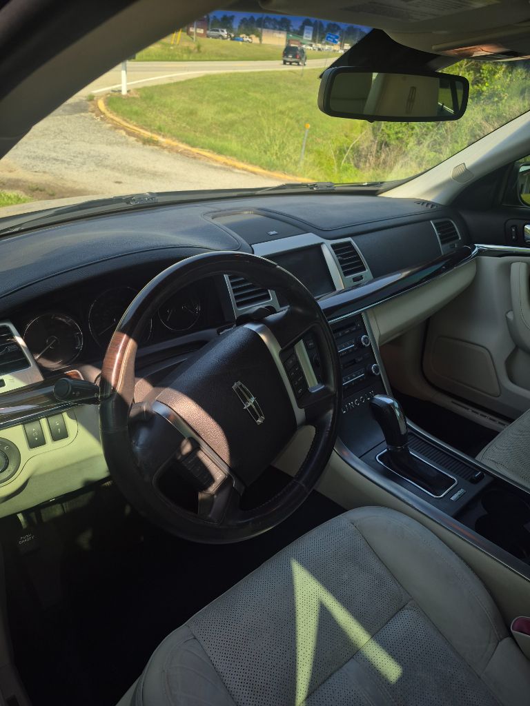 2011 Lincoln MKS - $9,499