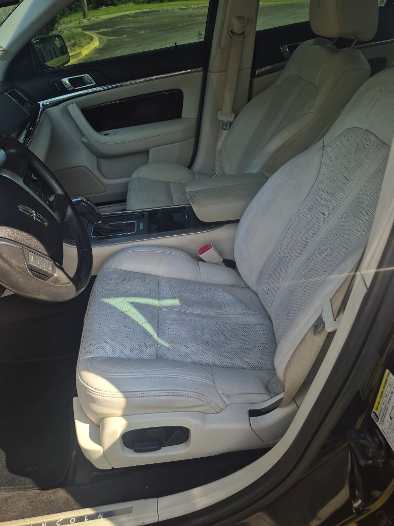 2011 Lincoln MKS - $9,499
