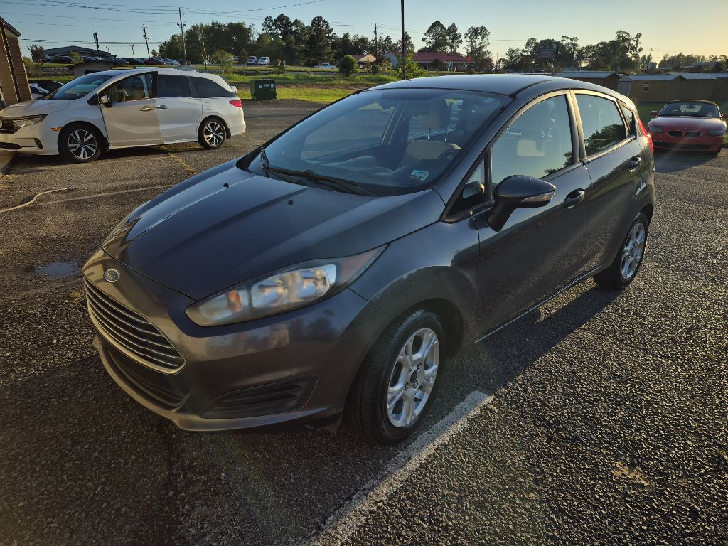 2016 Ford Fiesta - $3,350