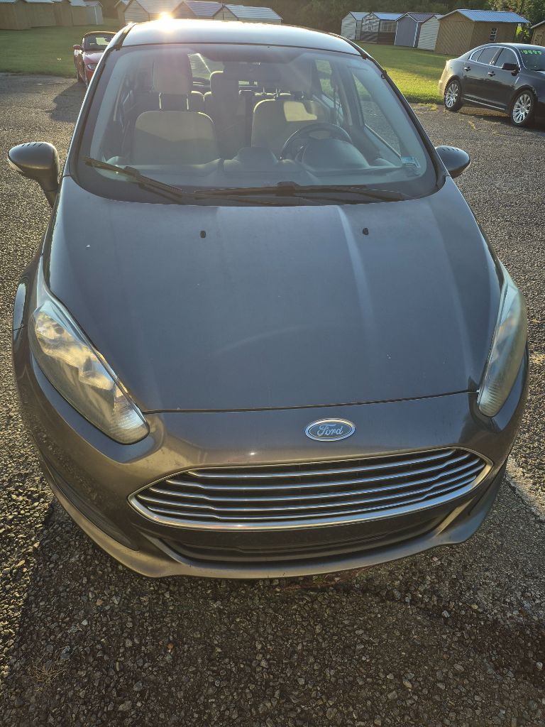 2016 Ford Fiesta - $3,350