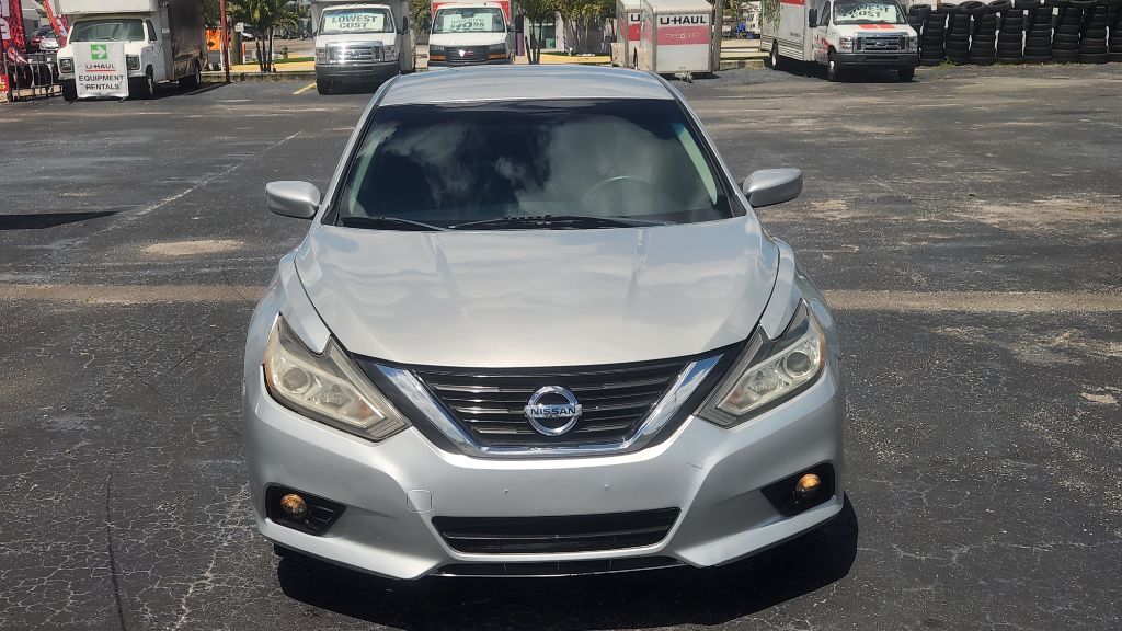 2018 Nissan Altima - $5,000