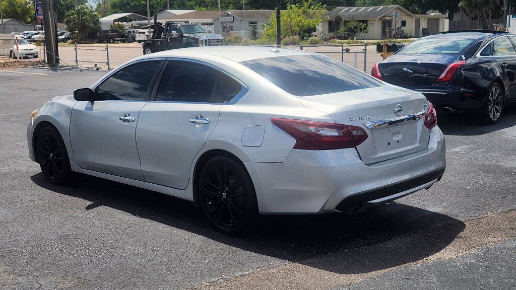 2018 Nissan Altima - $5,000