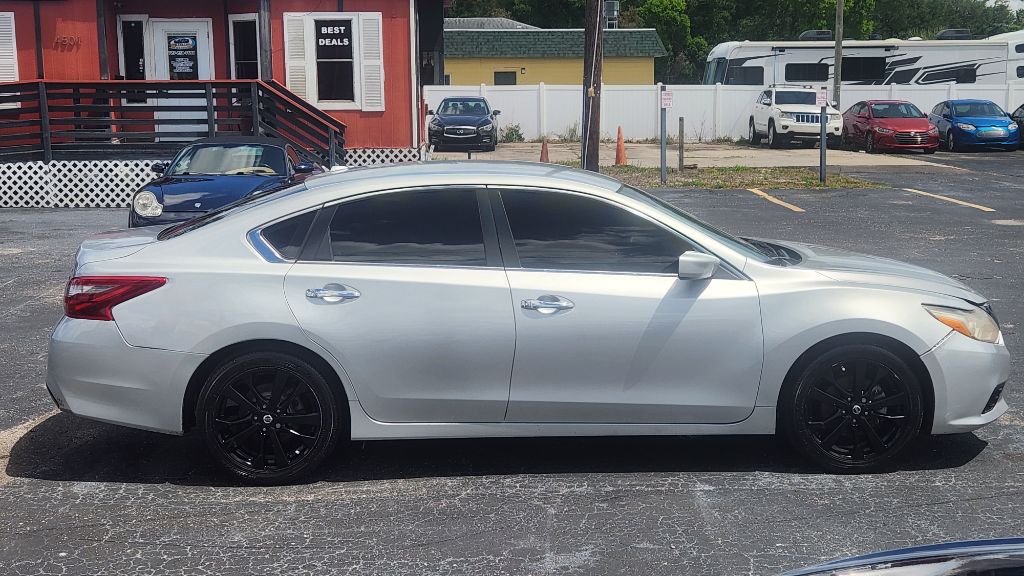 2018 Nissan Altima - $5,000