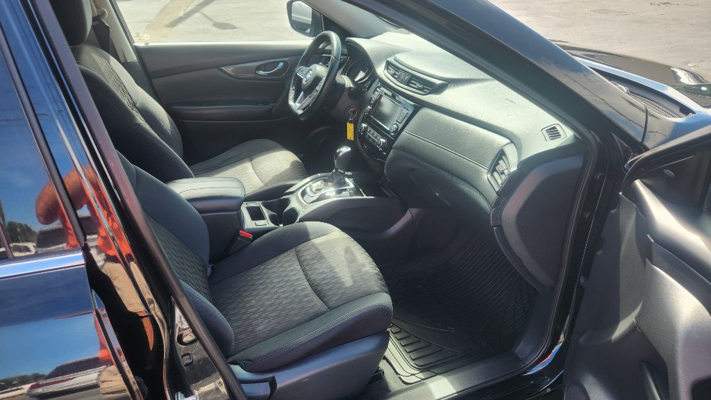 2019 Nissan Rogue - $11,900