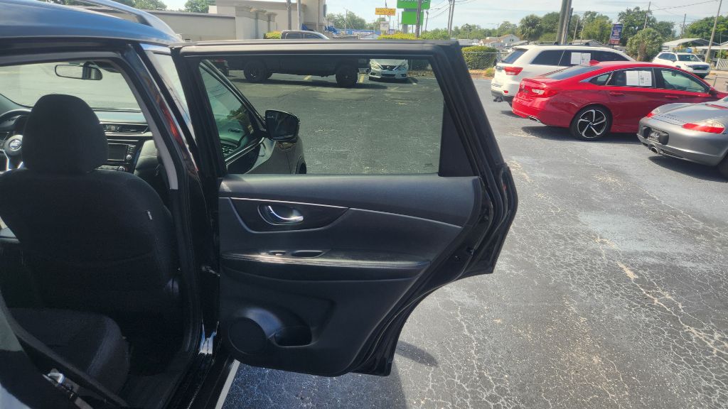 2019 Nissan Rogue - $11,900