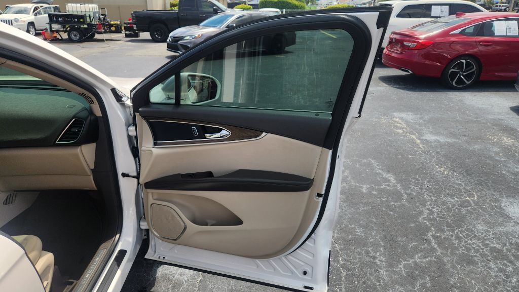 2016 Lincoln MKX - $10,900