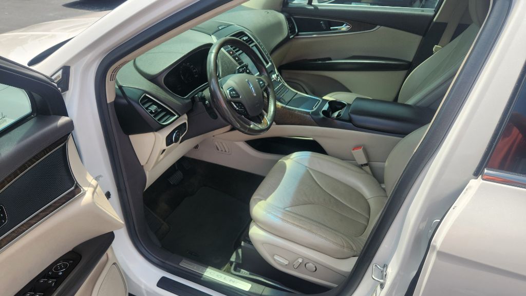 2016 Lincoln MKX - $10,900