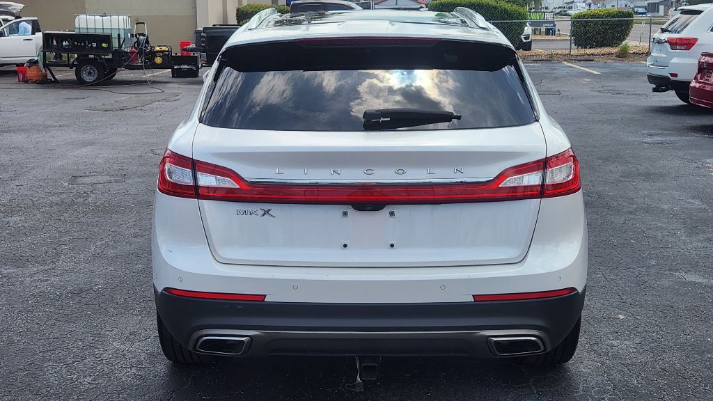 2016 Lincoln MKX - $10,900