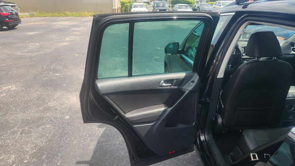 2014 Volkswagen Tiguan - $7,500
