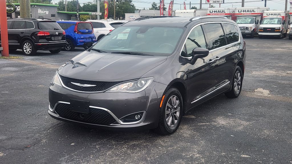 2019 Chrysler Pacifica - $14,500