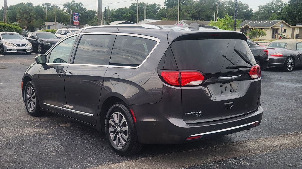2019 Chrysler Pacifica - $14,500
