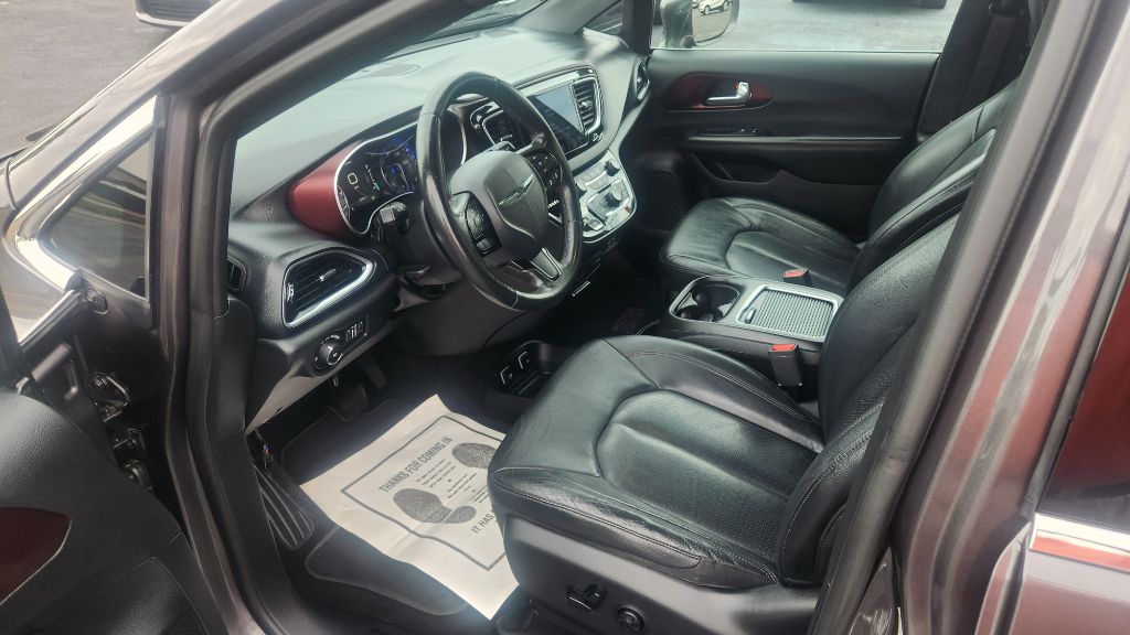 2019 Chrysler Pacifica - $14,500