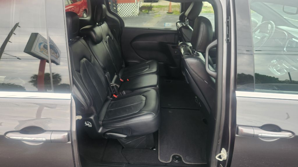 2019 Chrysler Pacifica - $14,500