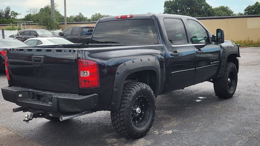 2008 Chevrolet Silverado - $9,900