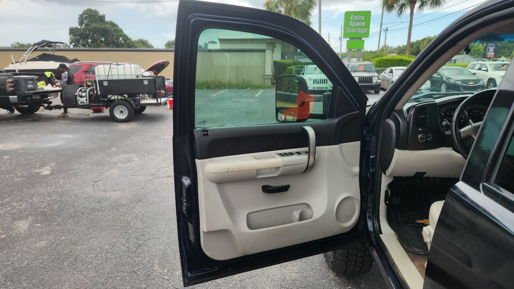 2008 Chevrolet Silverado - $9,900