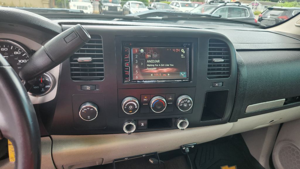 2008 Chevrolet Silverado - $9,900