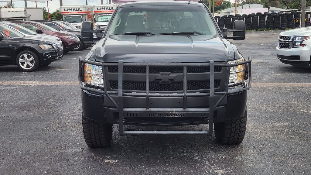2008 Chevrolet Silverado - $9,900