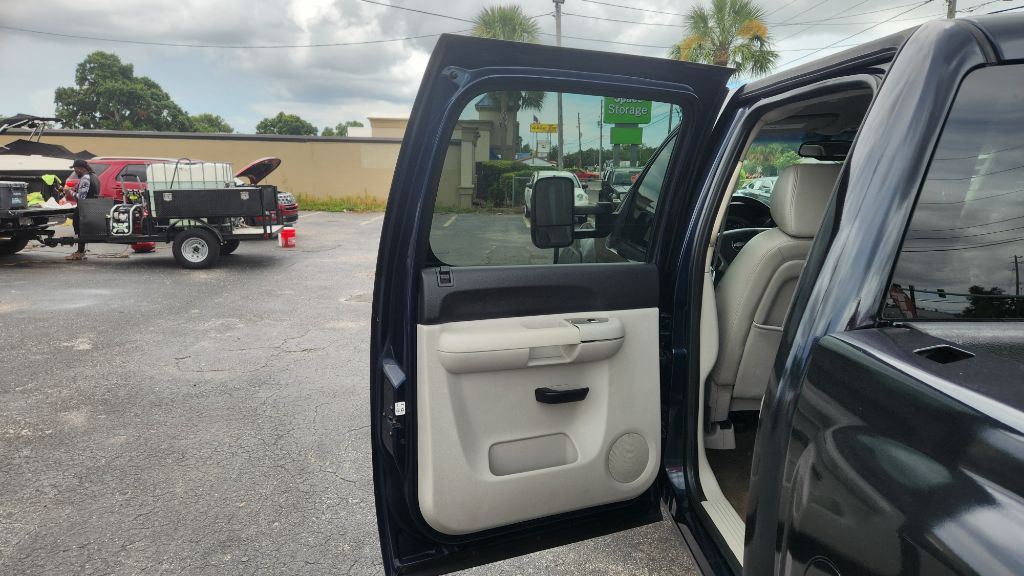 2008 Chevrolet Silverado - $9,900