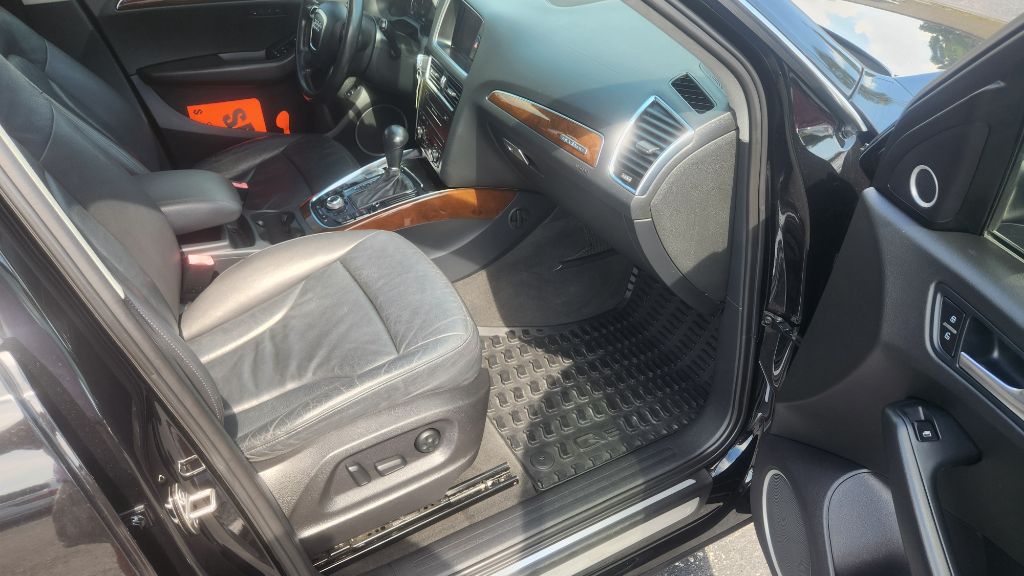 2011 Audi Q5 - $8,800
