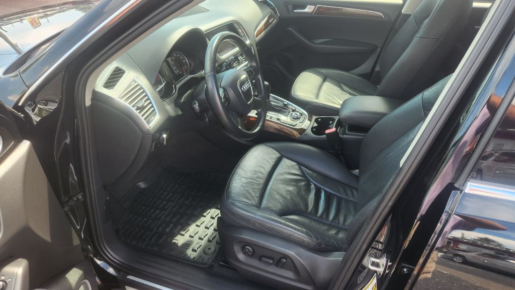 2011 Audi Q5 - $8,800