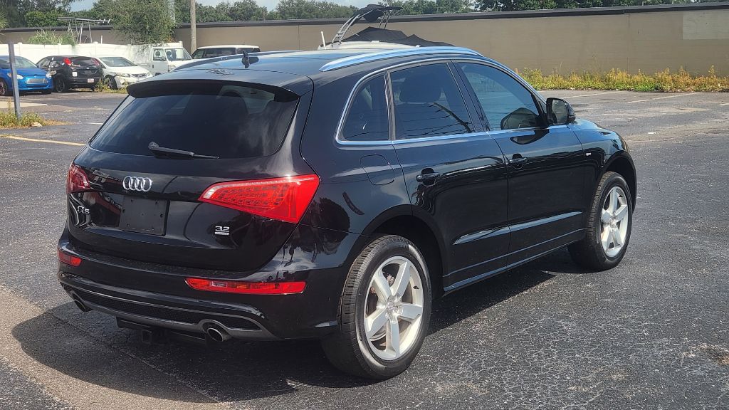 2011 Audi Q5 - $8,800