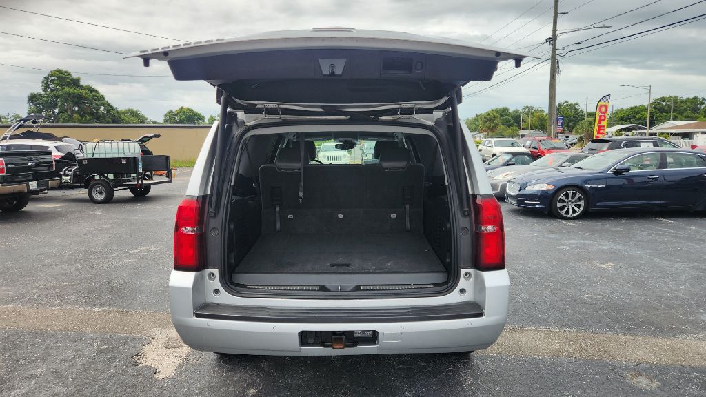 2018 Chevrolet Suburban - $17,500