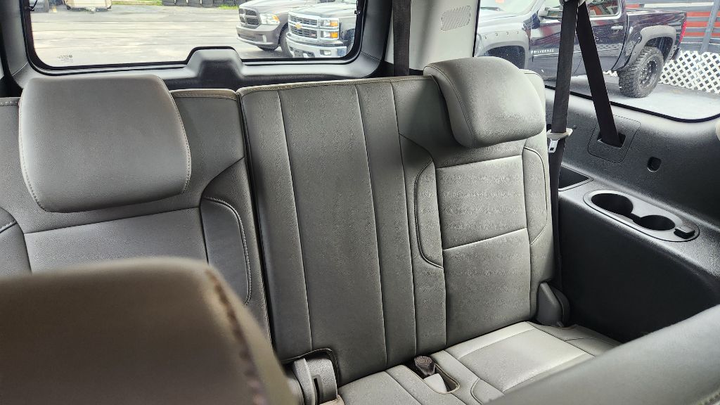 2018 Chevrolet Suburban - $17,500
