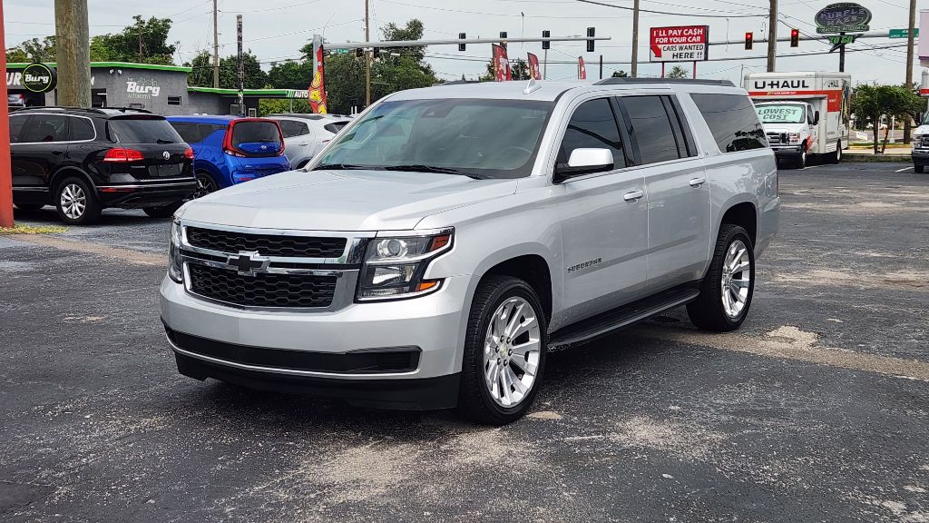 2018 Chevrolet Suburban - $17,500