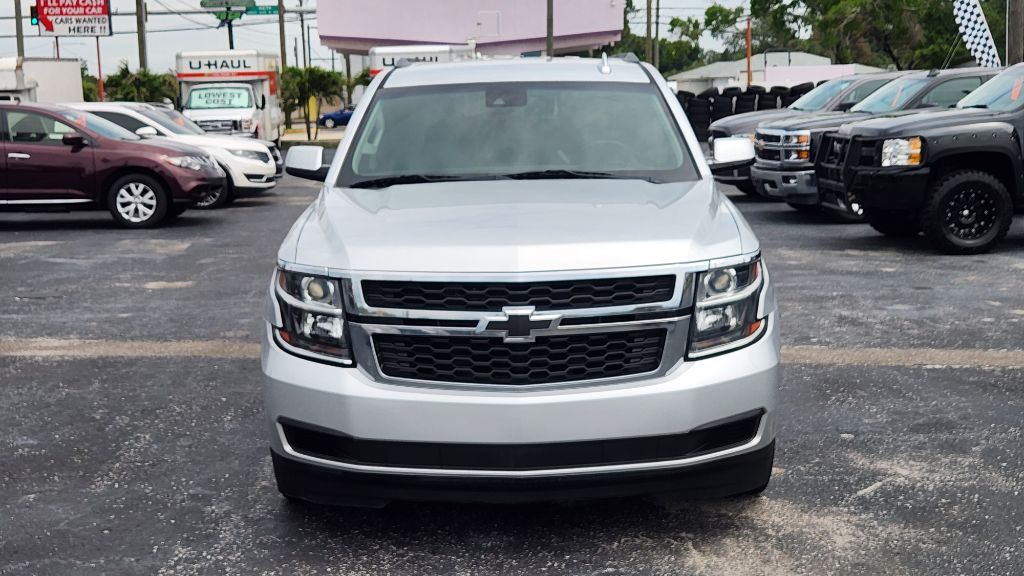 2018 Chevrolet Suburban - $17,500