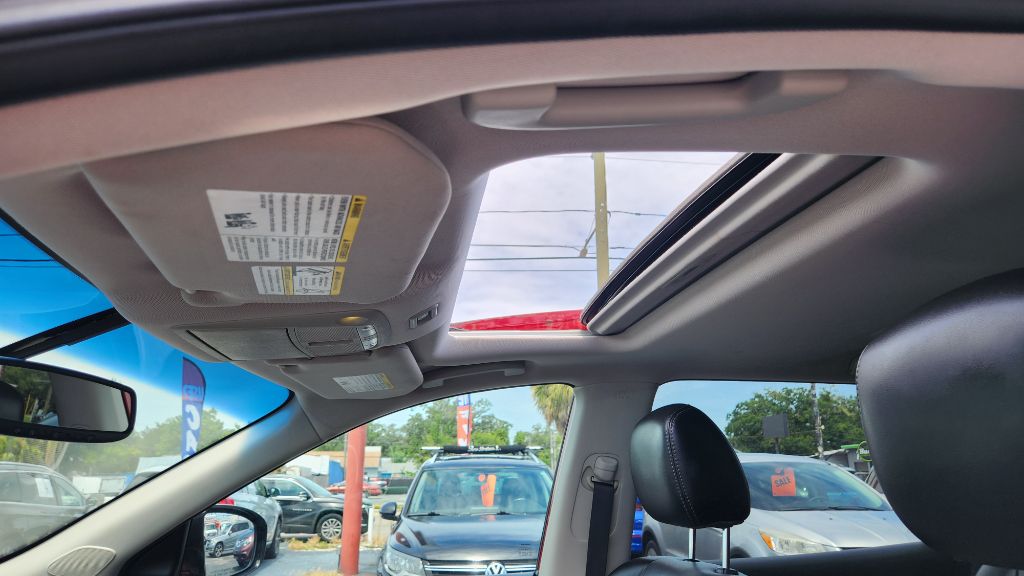 2016 Nissan Pathfinder - $10,900