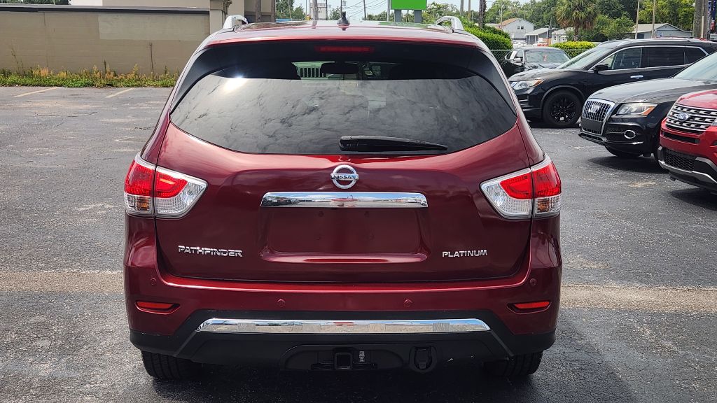 2016 Nissan Pathfinder - $10,900