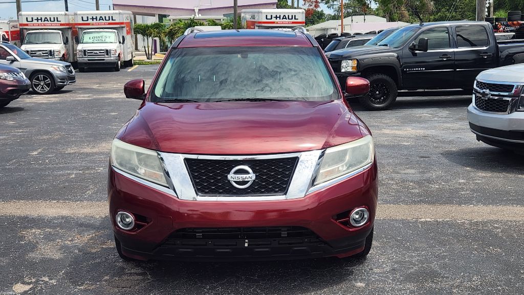 2016 Nissan Pathfinder - $10,900
