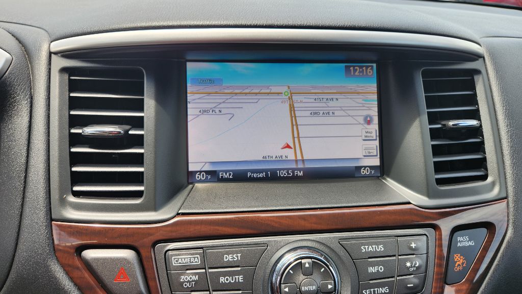 2016 Nissan Pathfinder - $10,900