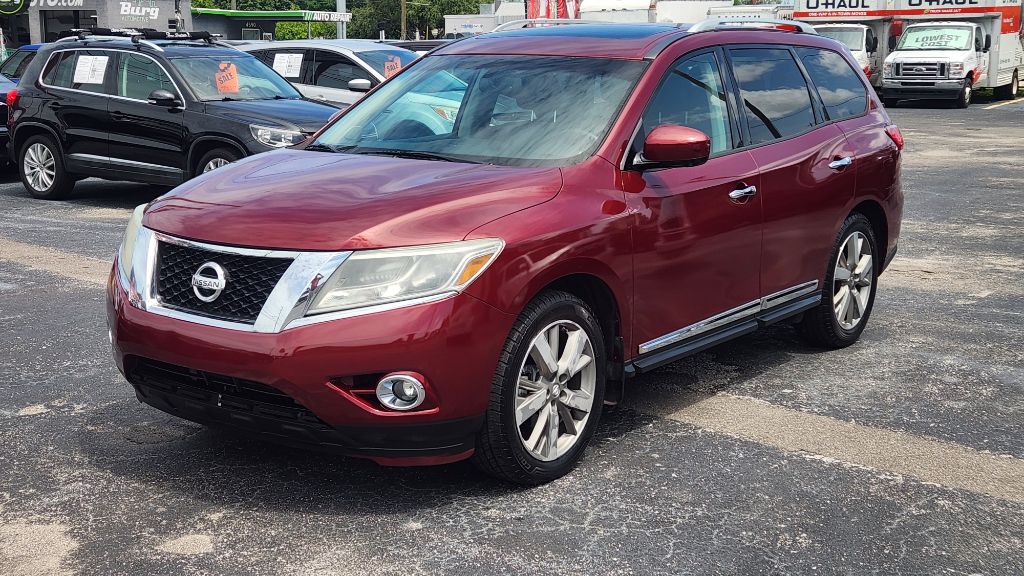 2016 Nissan Pathfinder - $10,900