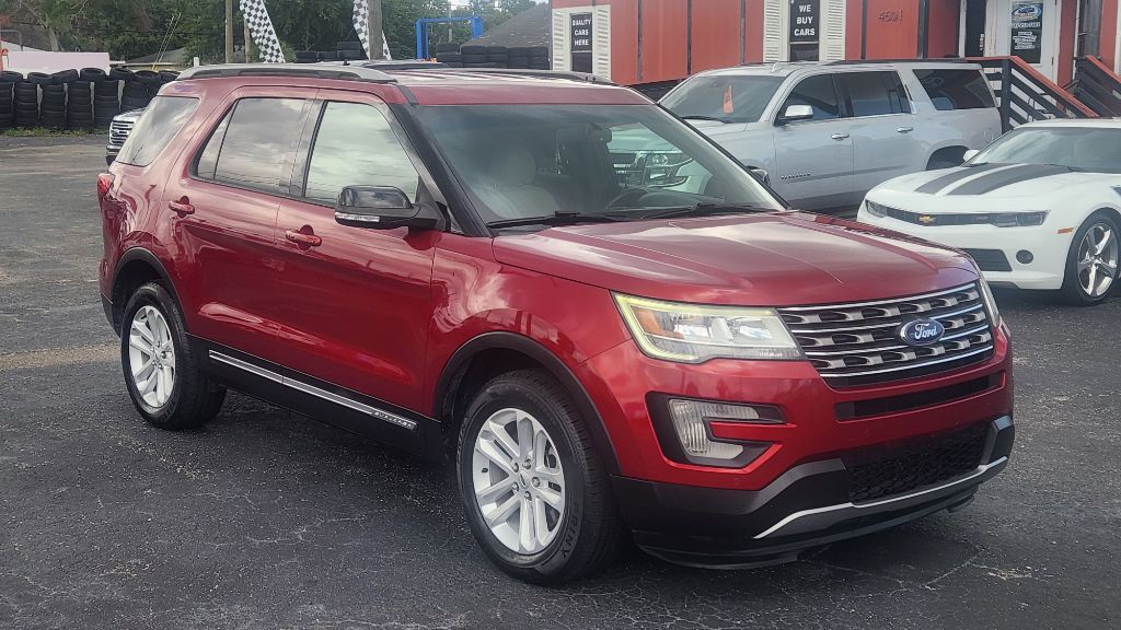 2017 Ford Explorer - $12,500