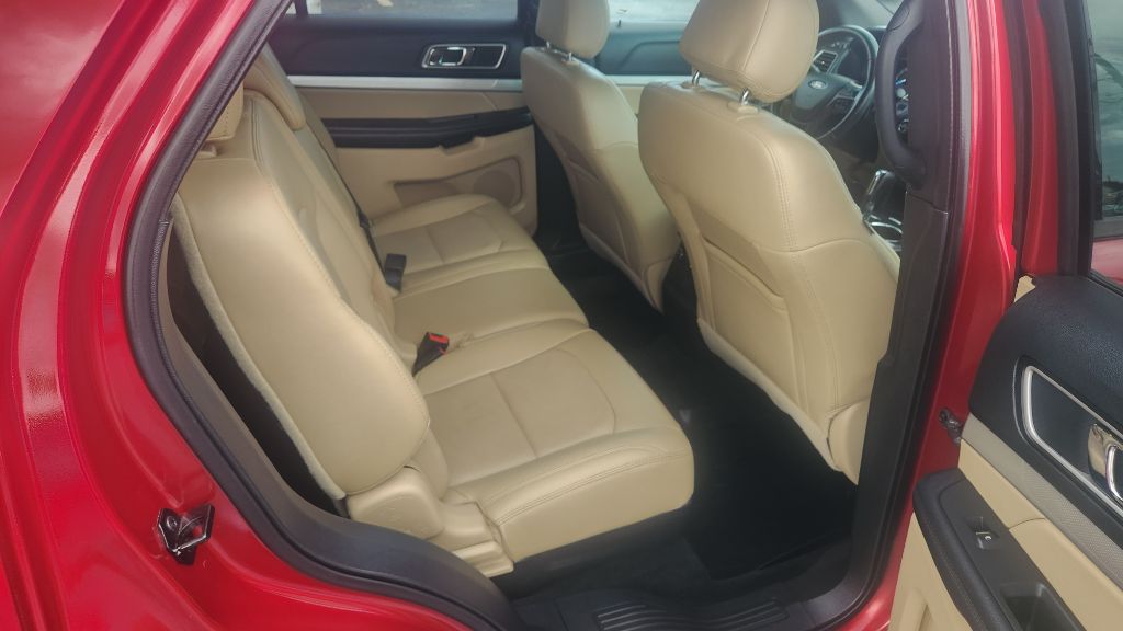 2017 Ford Explorer - $12,500