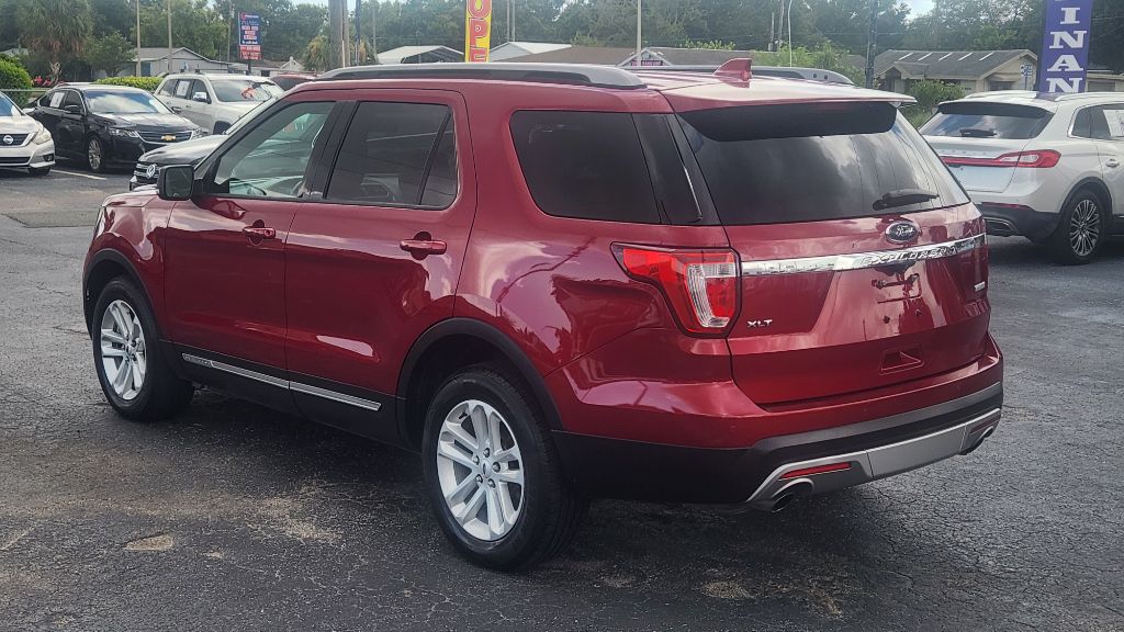 2017 Ford Explorer - $12,500